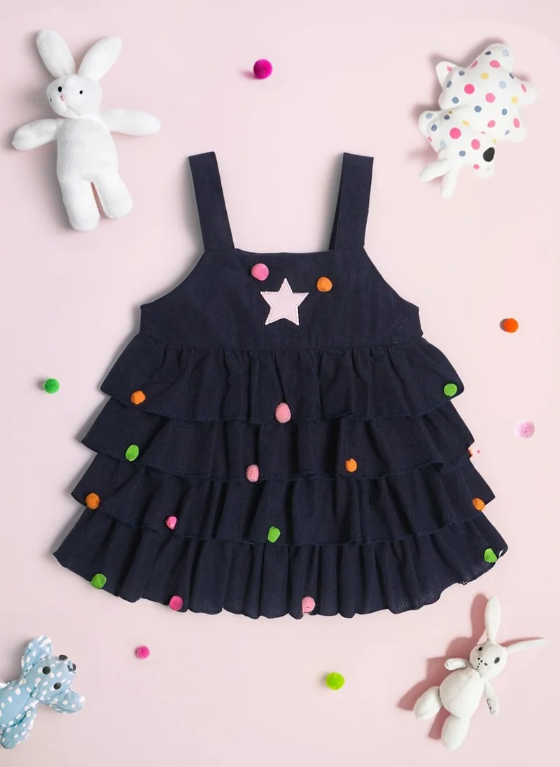 نوتيناتي فستان بناتي مخملي بتطريز نجمة وطبقات كشكش وتفاصيل كرات ملونة